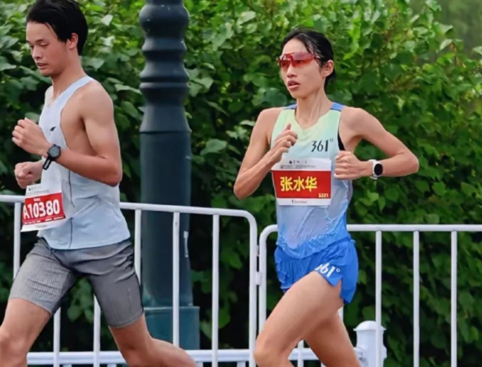 sD, 第一 sD, 第一