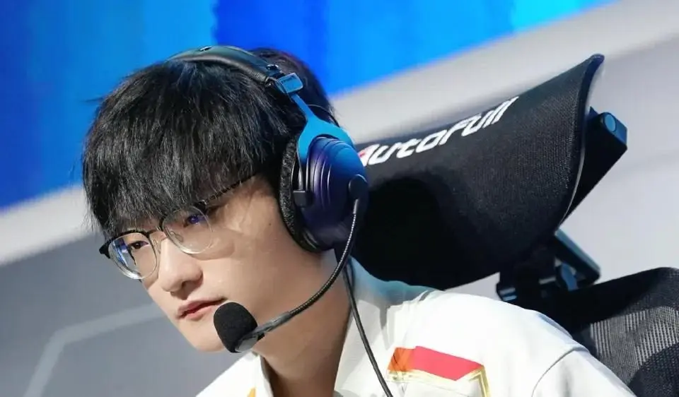 观众瞩目的, 拿下这场L, entit