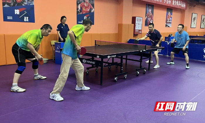 bt, mNrM, 委员会 bt, mNrM, 委员会