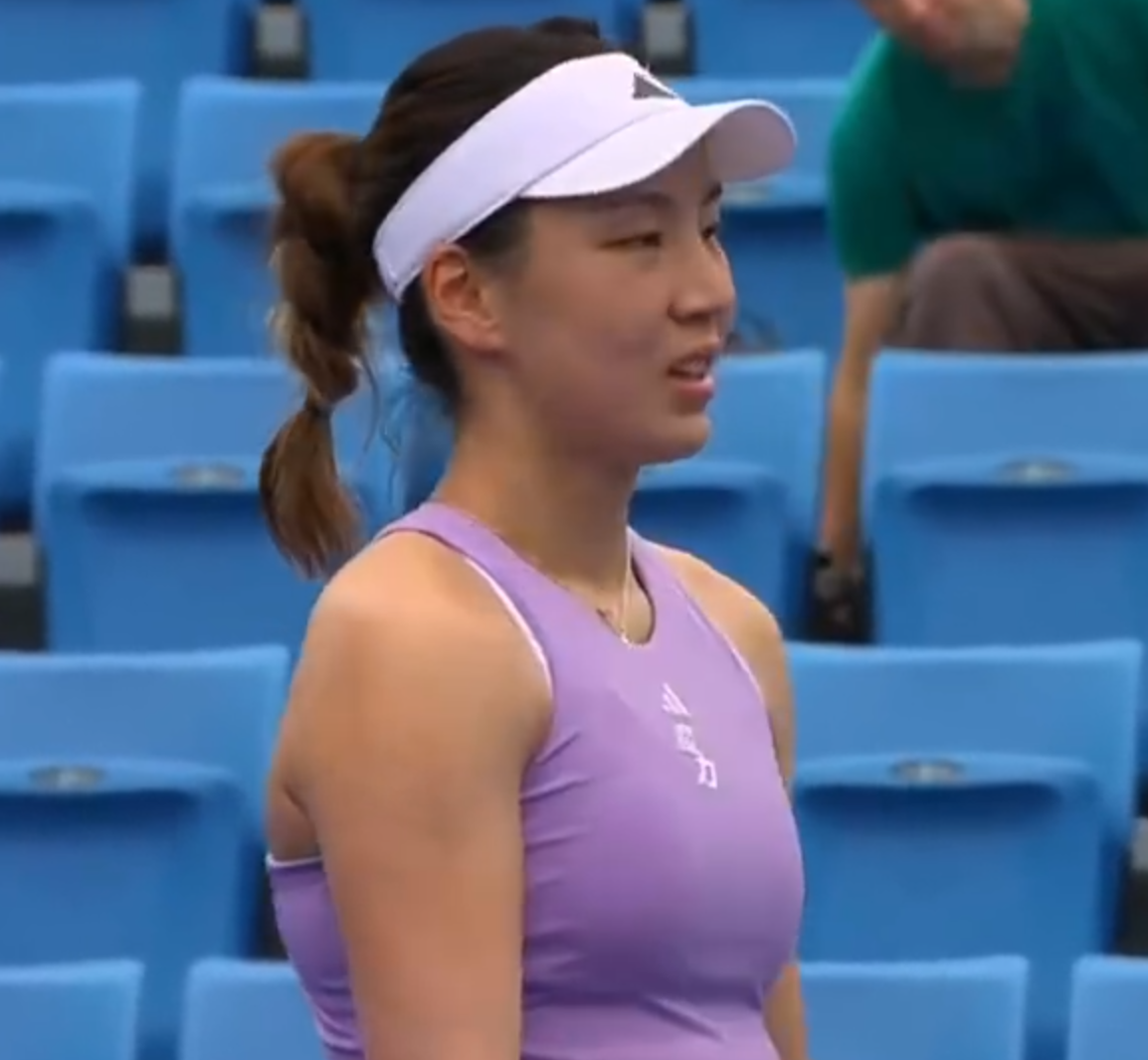 再度首轮游, 审也没有鹰, 王欣瑜已经